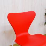 背もたれ～座面は一体型