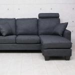 前から見て右カウチ